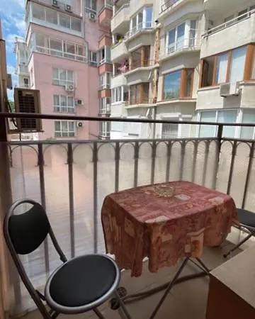 Near By The Sea Apartament *
